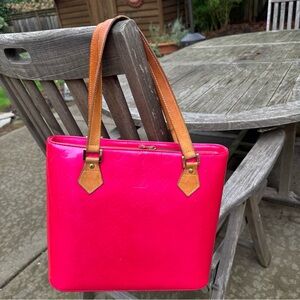 Louis Vuitton Vernis Monogram Houston Framboise Pink CA1022